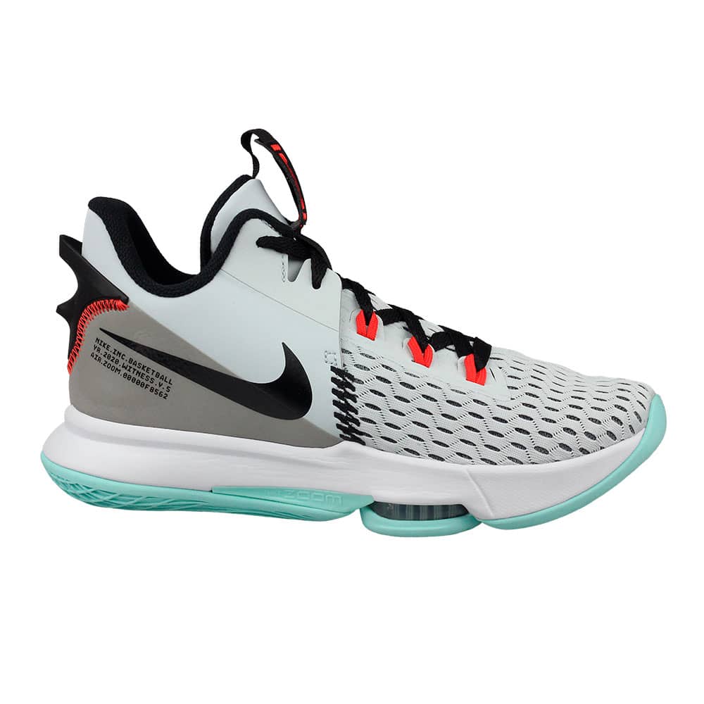 tenis lebron james v